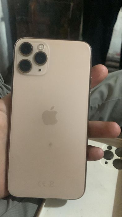 Продам айфон 11 про срочно