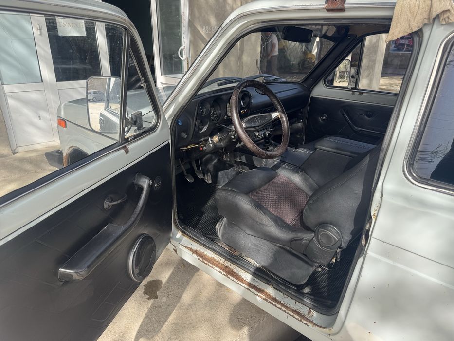 Нива 4+4 21213 легенда