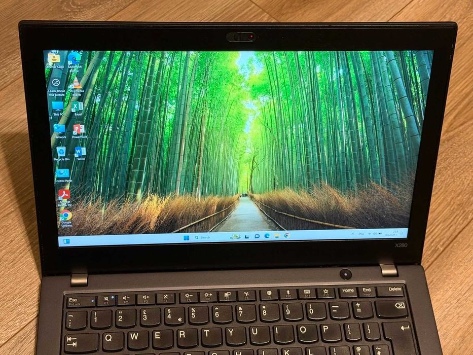 lenovo Thinkpad x280 i5-8350U/8RAM/256SSD/Intel UHD Graphics/Full HD