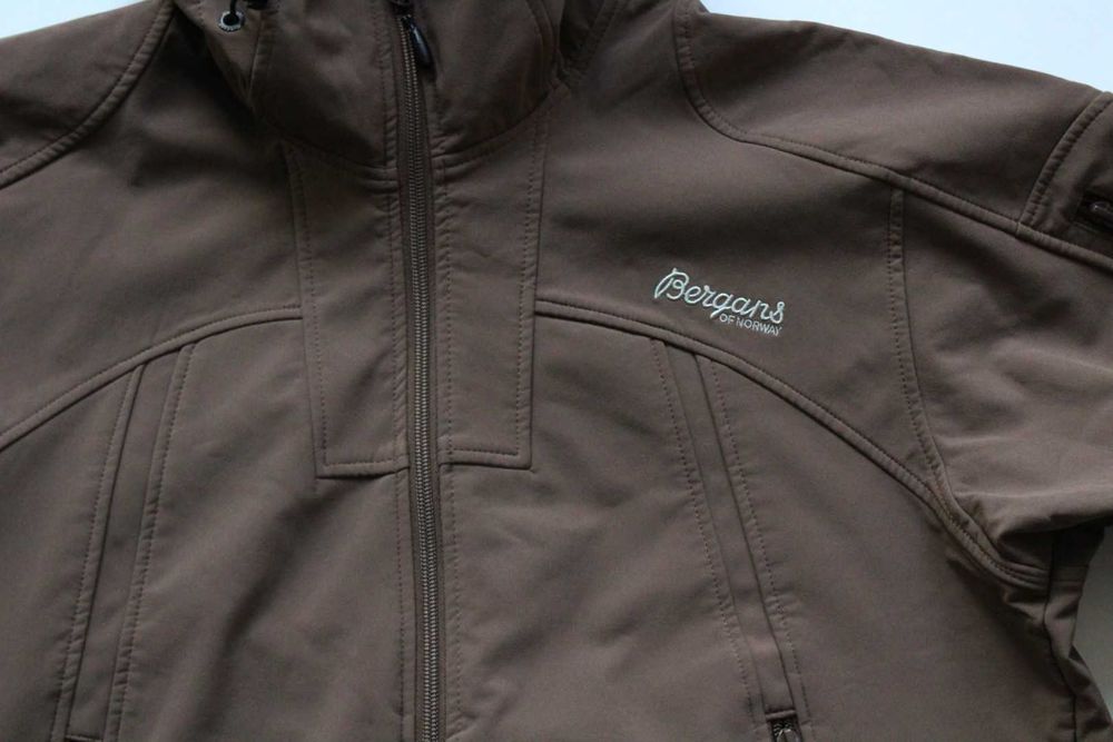 BERGANS OF NORWAY - мъжко софтшел яке, размер L