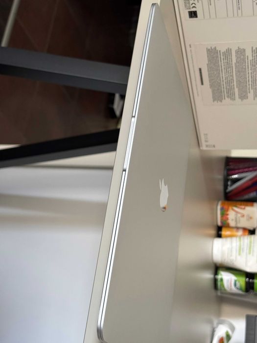 Apple Macbook Air 13" - 2021 - M1 - 512 GB SSD - Silver