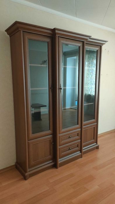 Продам горку (стенка в зал)