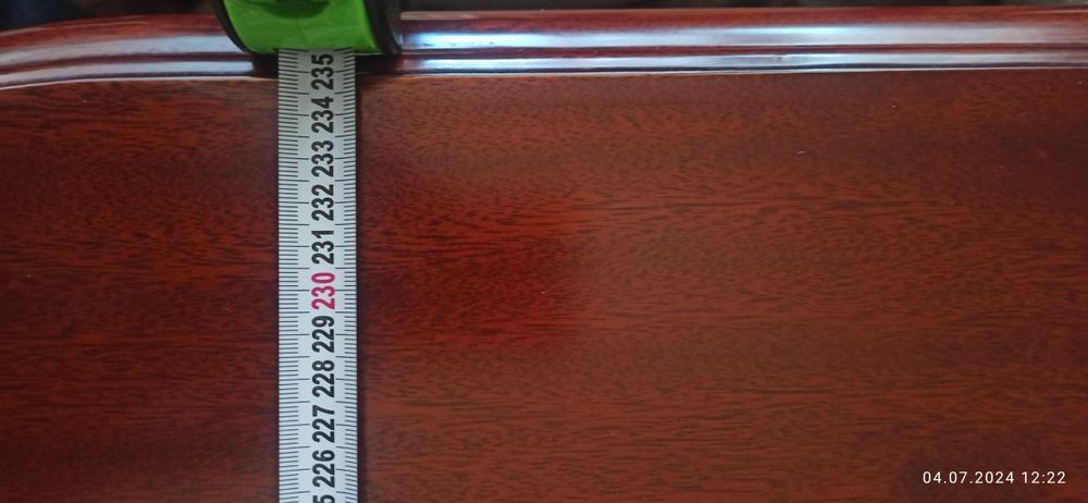 Продам Стол со стульями и кресло