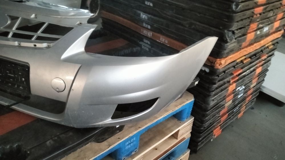 Бампер передний приора