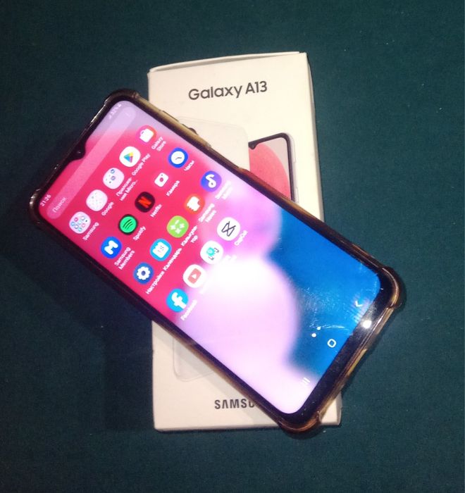 Samsung A13 c NFC новый практически