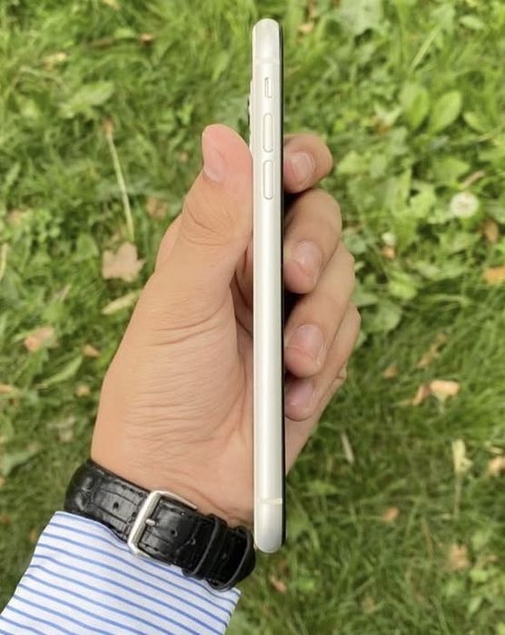 Iphone 11 sotiladi