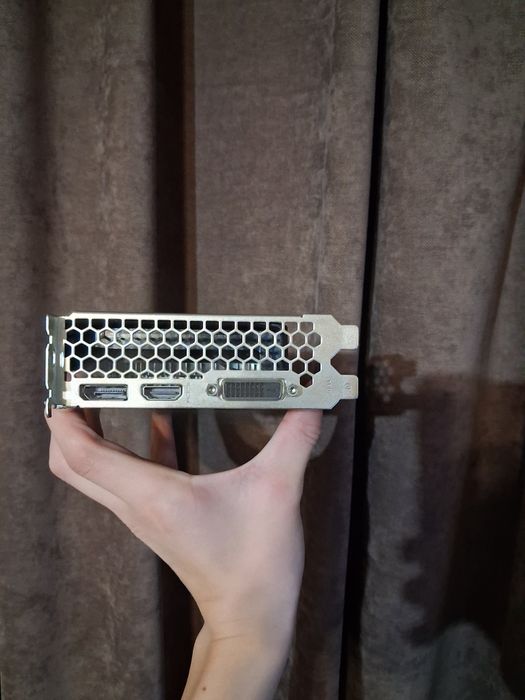 Видеокарта Palit GeForce GTX 1050 StormX 2GB.