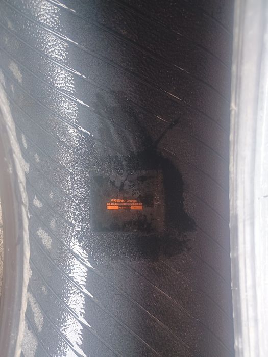 Vând 2 cauciucuri Michelin 245 70 16