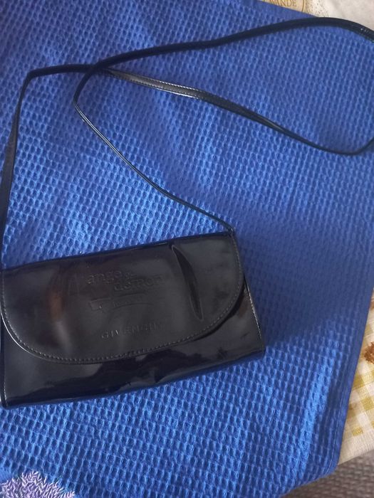 GIVENCHY мини чантички