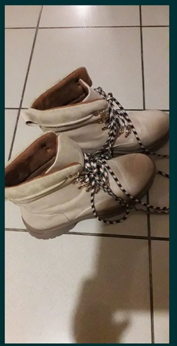 Дамски зимни боти