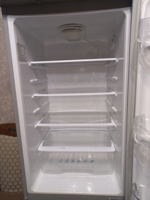 Продам холодильник SAMSUNG б/у