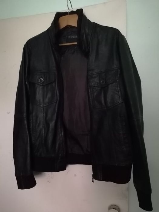 Продам кожаные куртки.