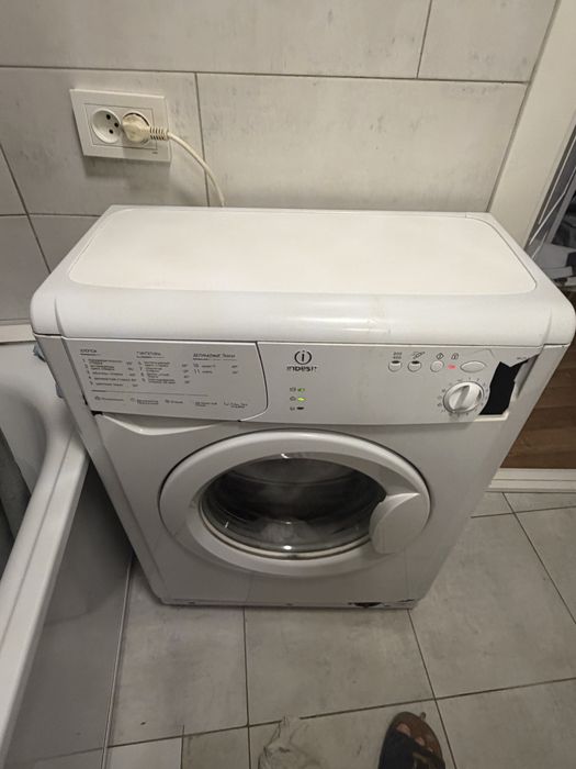 Стиральная машина Indesit