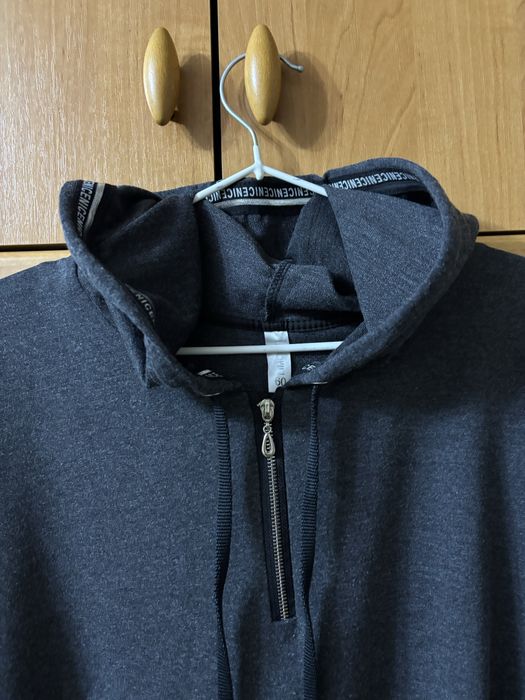 Женское платье  спортивного типа