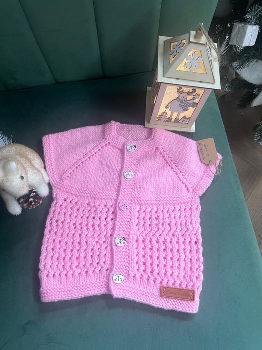Vesta tricotata fetite