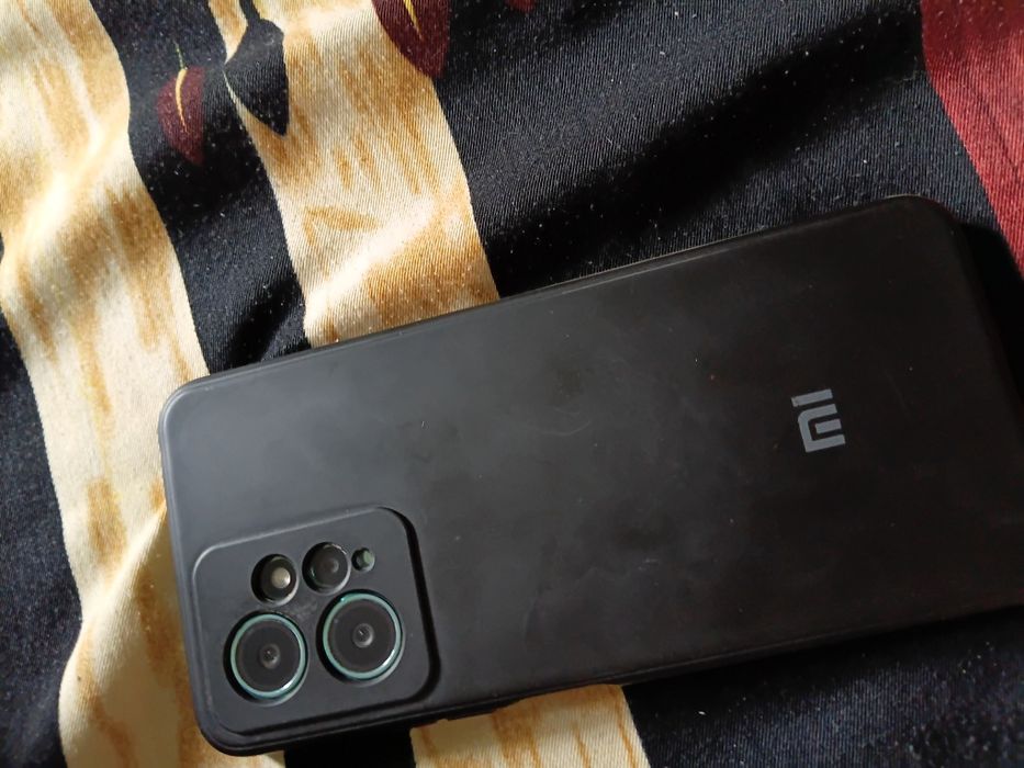 Продам телефон Redmi Nout 12
