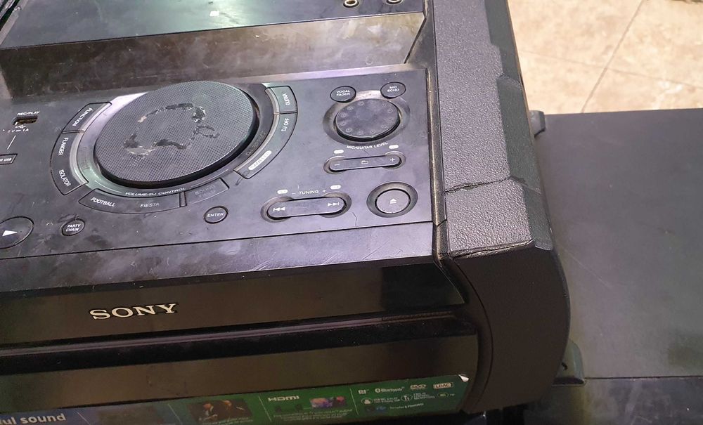 Sony Shake 30