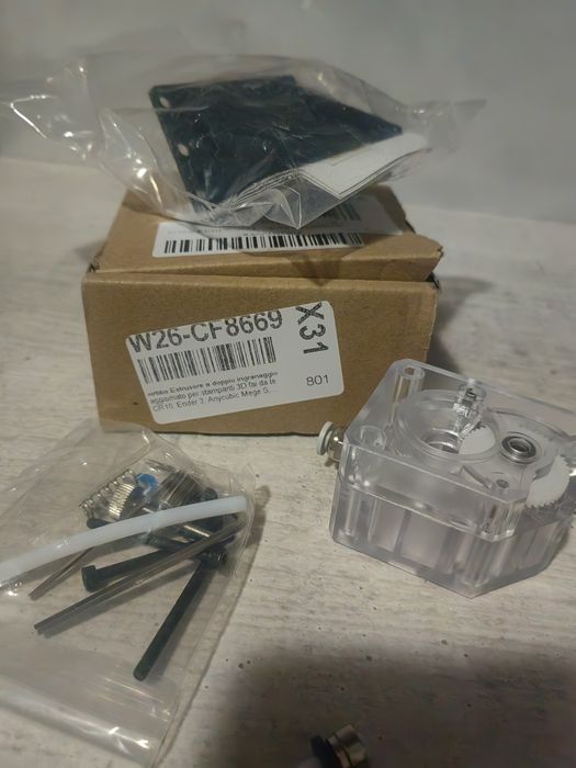 Kit Extrudor Dual-Gear Transparent pentru Imprimantă 3D (Ender 3, CR-10) – Nou