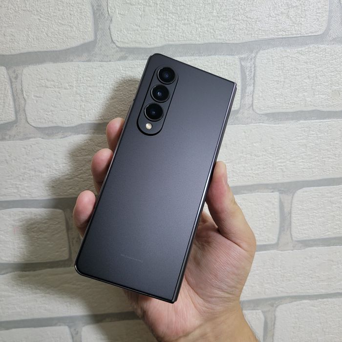 Samsung Z Fold 4  5G