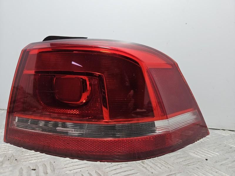 Stop aripa dreapta Volkswagen Passat B7