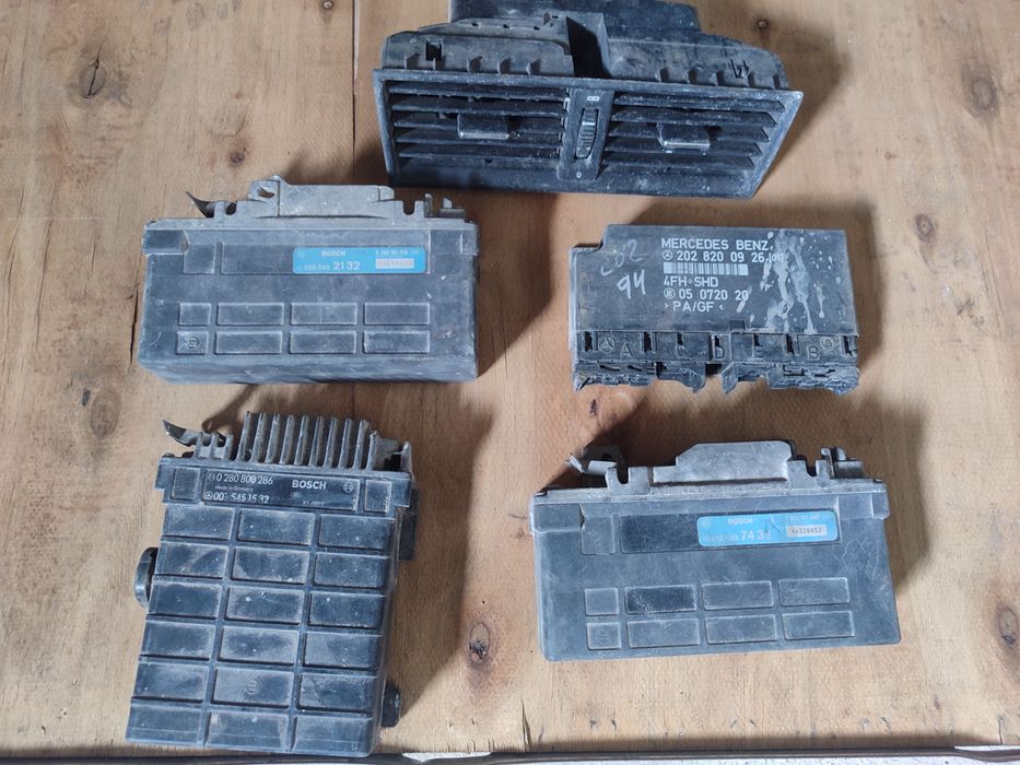 Продам запчасти на Мерседес W202