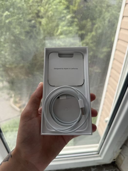 Apple 12 blue 64gb