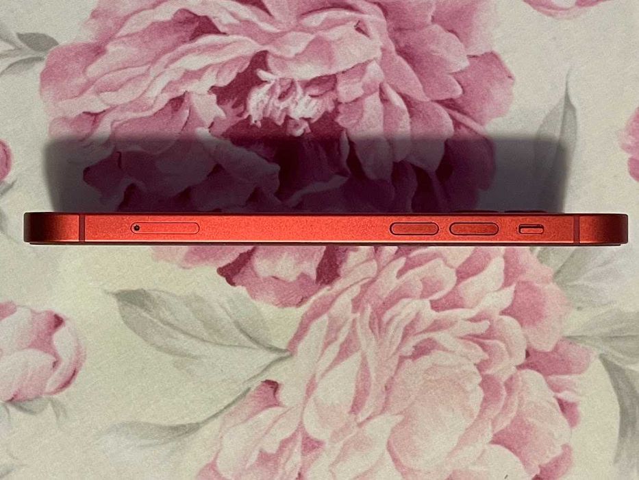 IPHONE 12 червен отличен 256 Gb и 12 Pro Max отличен и Айфон 7 за части
