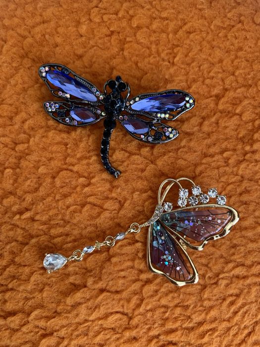 Нов дамски колан естествена  кожа Нови брошки