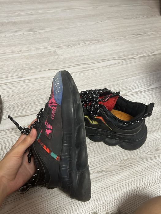 versace chain reaction