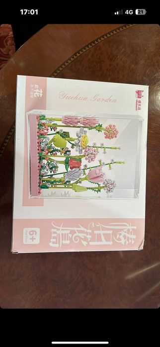 Продам лего цветы