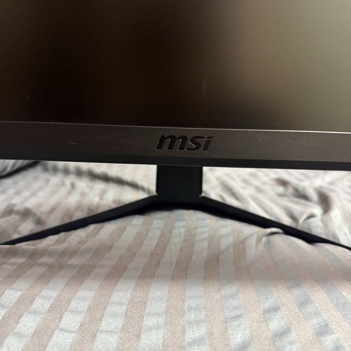 27” MSI 170hz MAG G2712