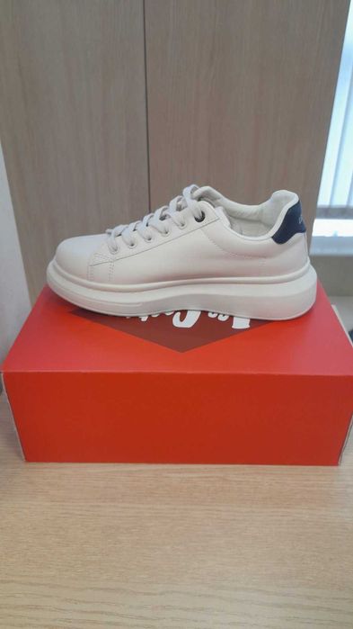 Дамски кецове Lee Cooper