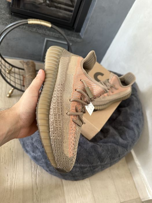Adidas Yeezy Boost 350 V2 Sand Taupe
