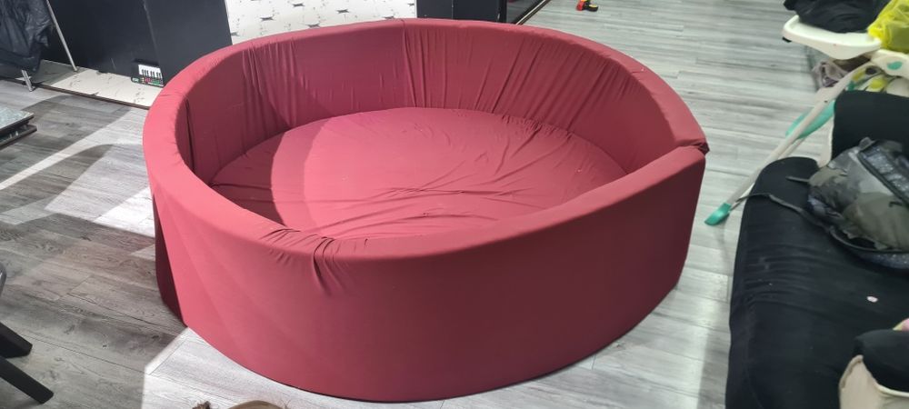 Сухой бассейн из поролона