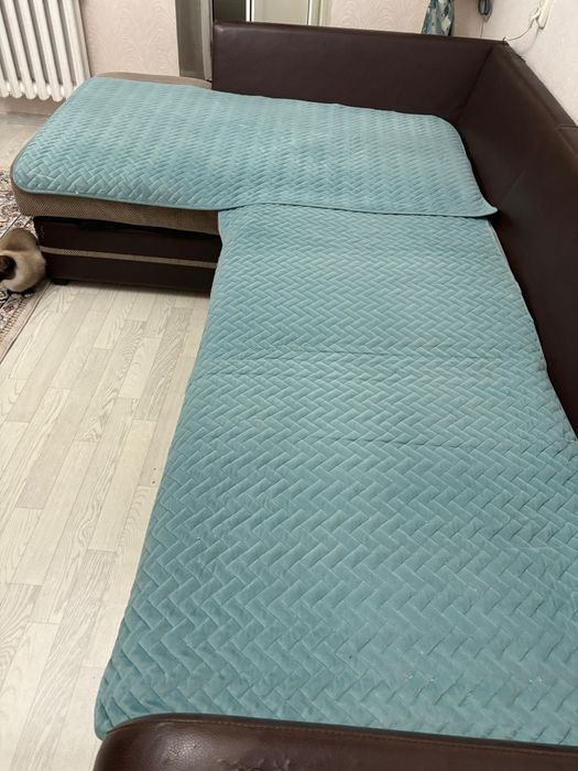 Продам диван угловой