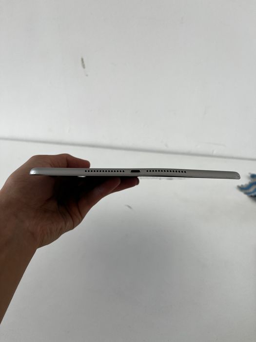 Продам ipad air 2