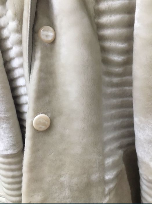 Шуба натуральная мутоновая