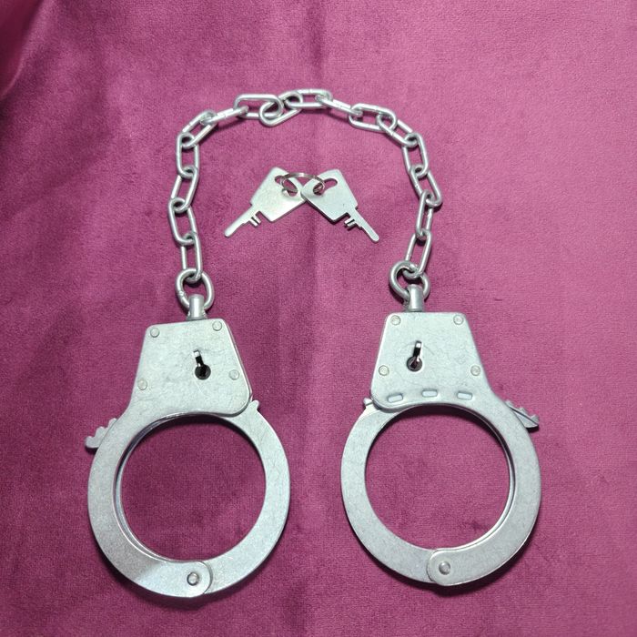 Продам новые браслеты наручные!