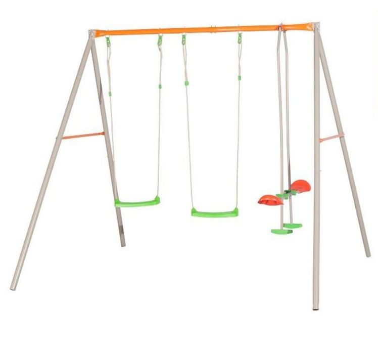 Complex de joaca cu 3 leagane pentru 4 copii