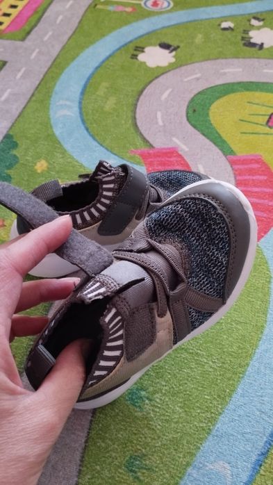 Детские дышащие кроссовки