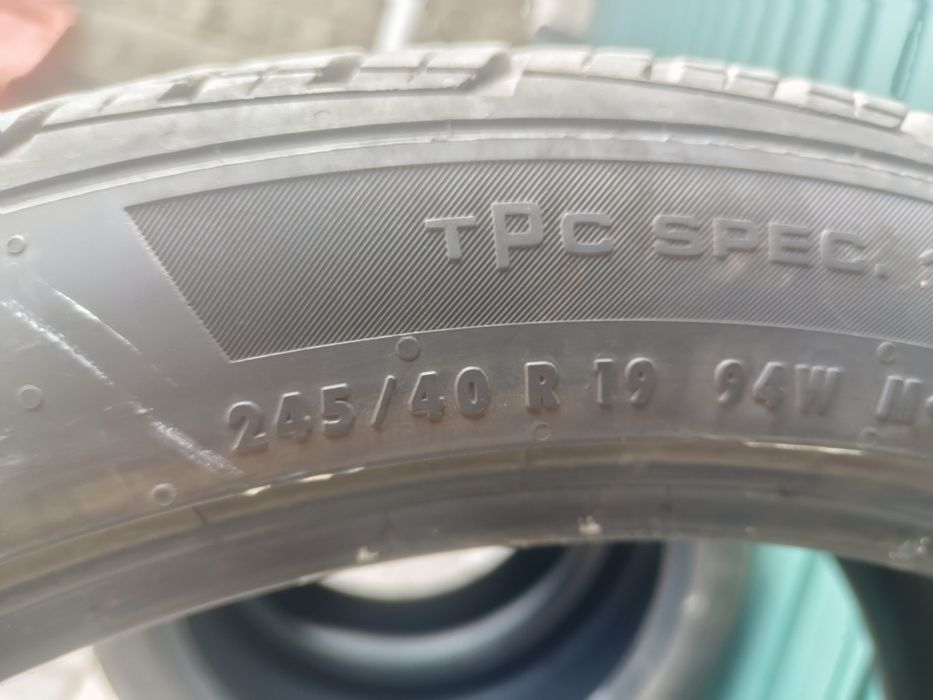 245/40/19 летние шины