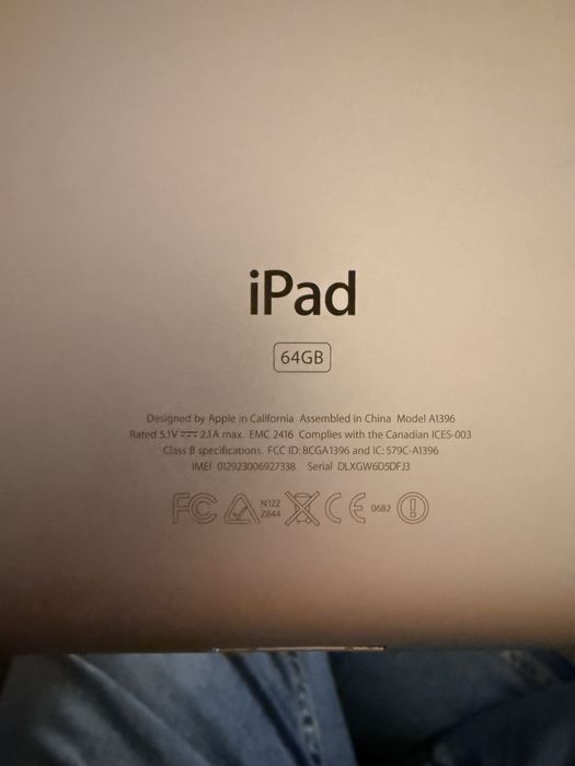 Apple iPad 2 64GB Wi-Fi + 3G – Много запазен, работи отлично