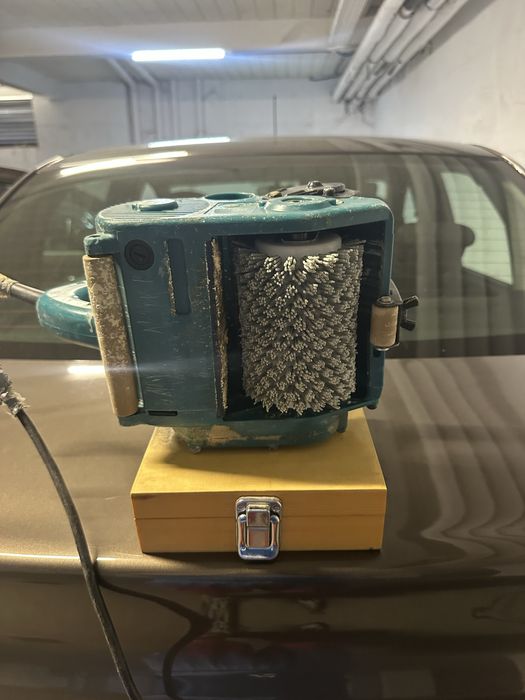 Vand masina electrica  de periat lemn
