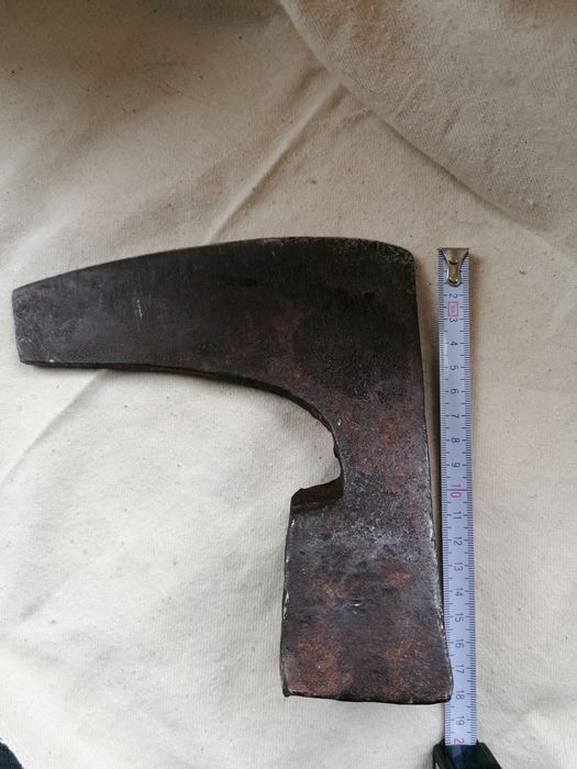 Брадви 4 бр. - стари