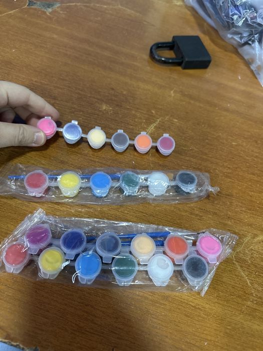 Краски акварельные