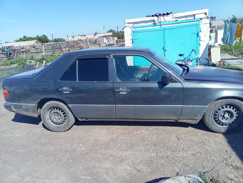 Срочно продам Мерседес 200