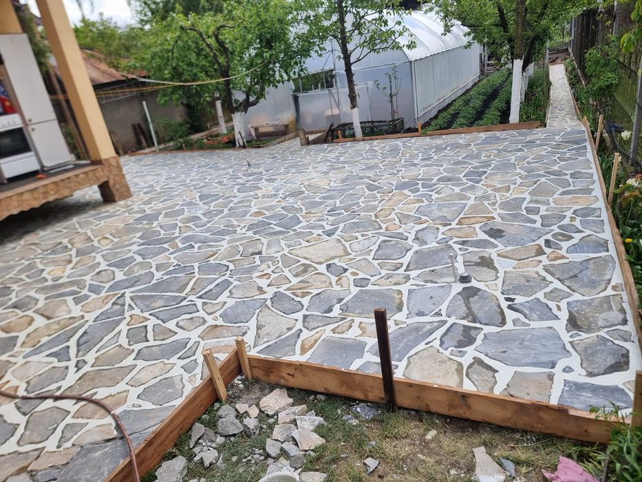 Vând si montez piatra naturala
