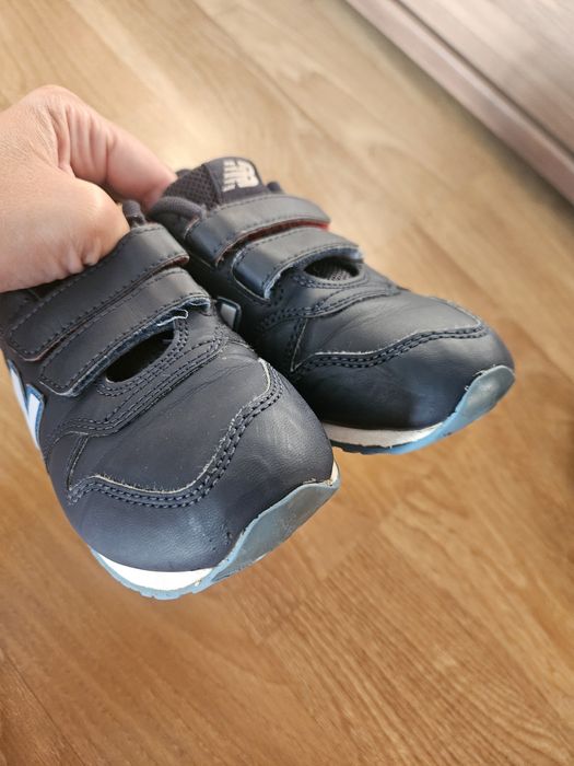 Adidasi New Balance copii