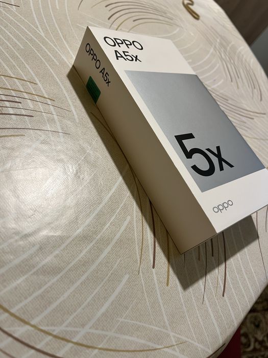 Телефон Oppo A5x ЧИСТО НОВ!