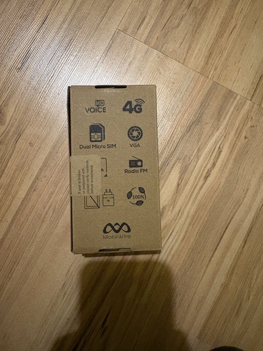 Телефон с копчета MobiWire Hinto 2